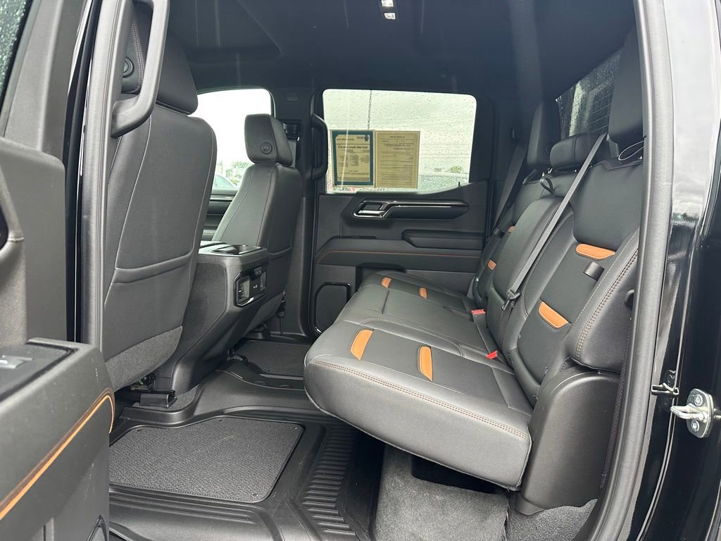 Used 2023 GMC Sierra 1500 AT4 AWD/4WD image 12
