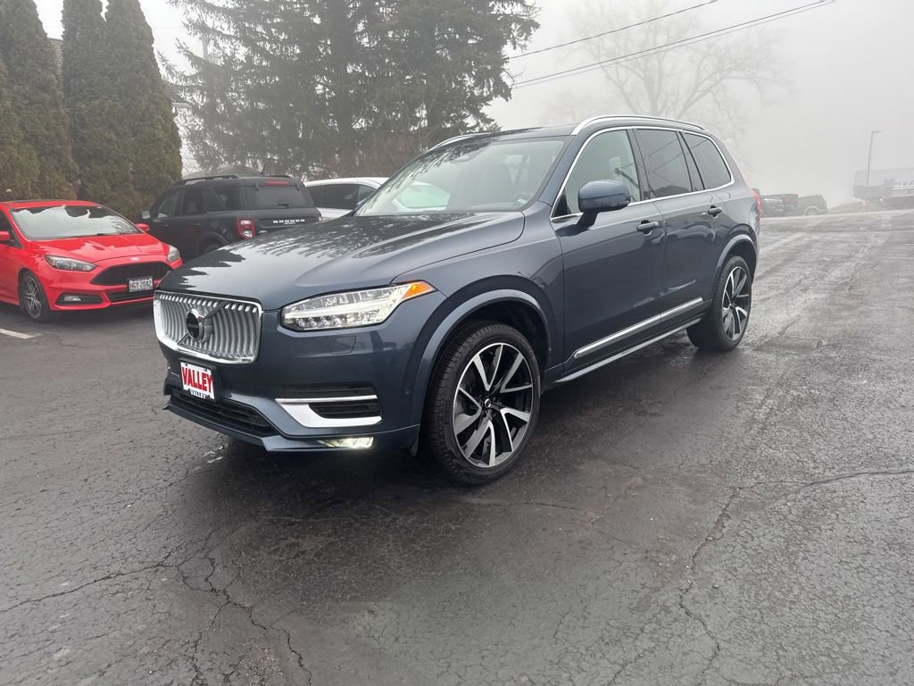 Used 2025 Volvo XC90 B5 Plus w/ Protection Package Premier image 8