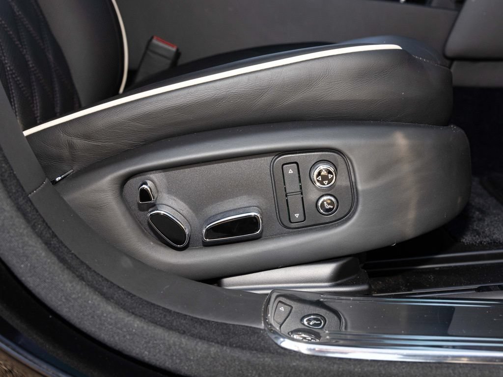 Used 2020 Bentley Mulsanne RWD image 70