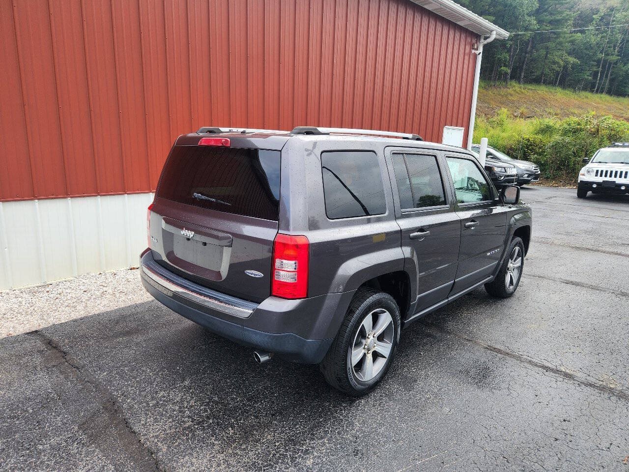 Used 2016 Jeep Patriot High Altitude AWD/4WD image 8