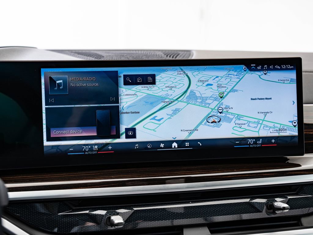 Used 2024 BMW X5 xDrive40i w/ Premium Package image 34