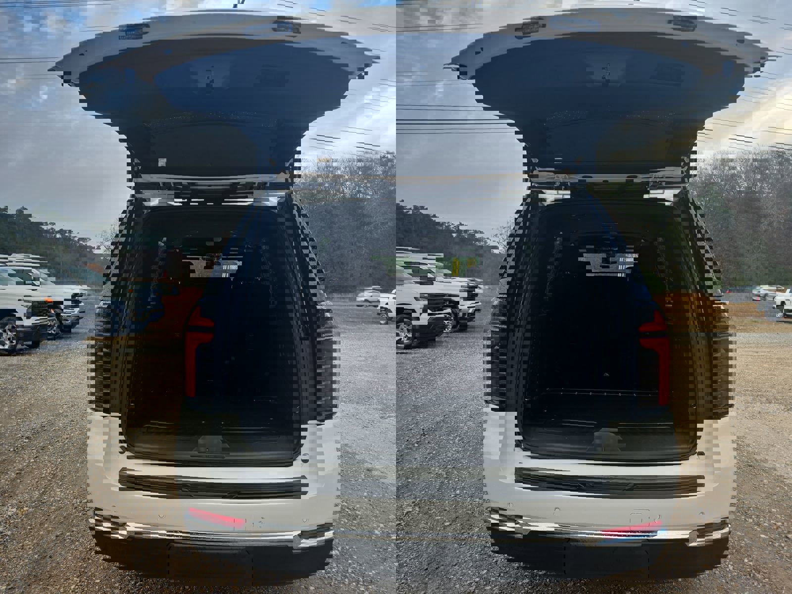 New 2025 Chevrolet Tahoe 2WD image 25