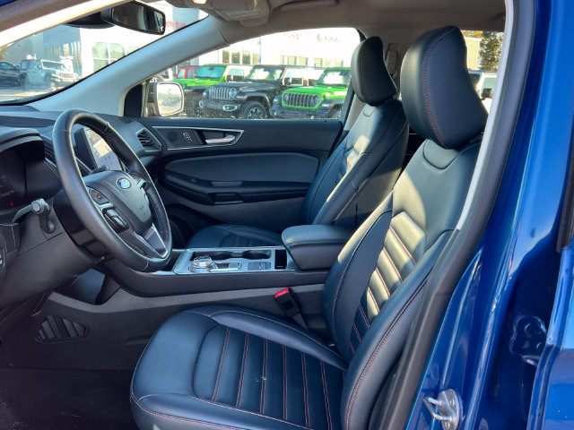 Used 2023 Ford Edge SEL w/ Sport Appearance Package AWD/4WD image 3