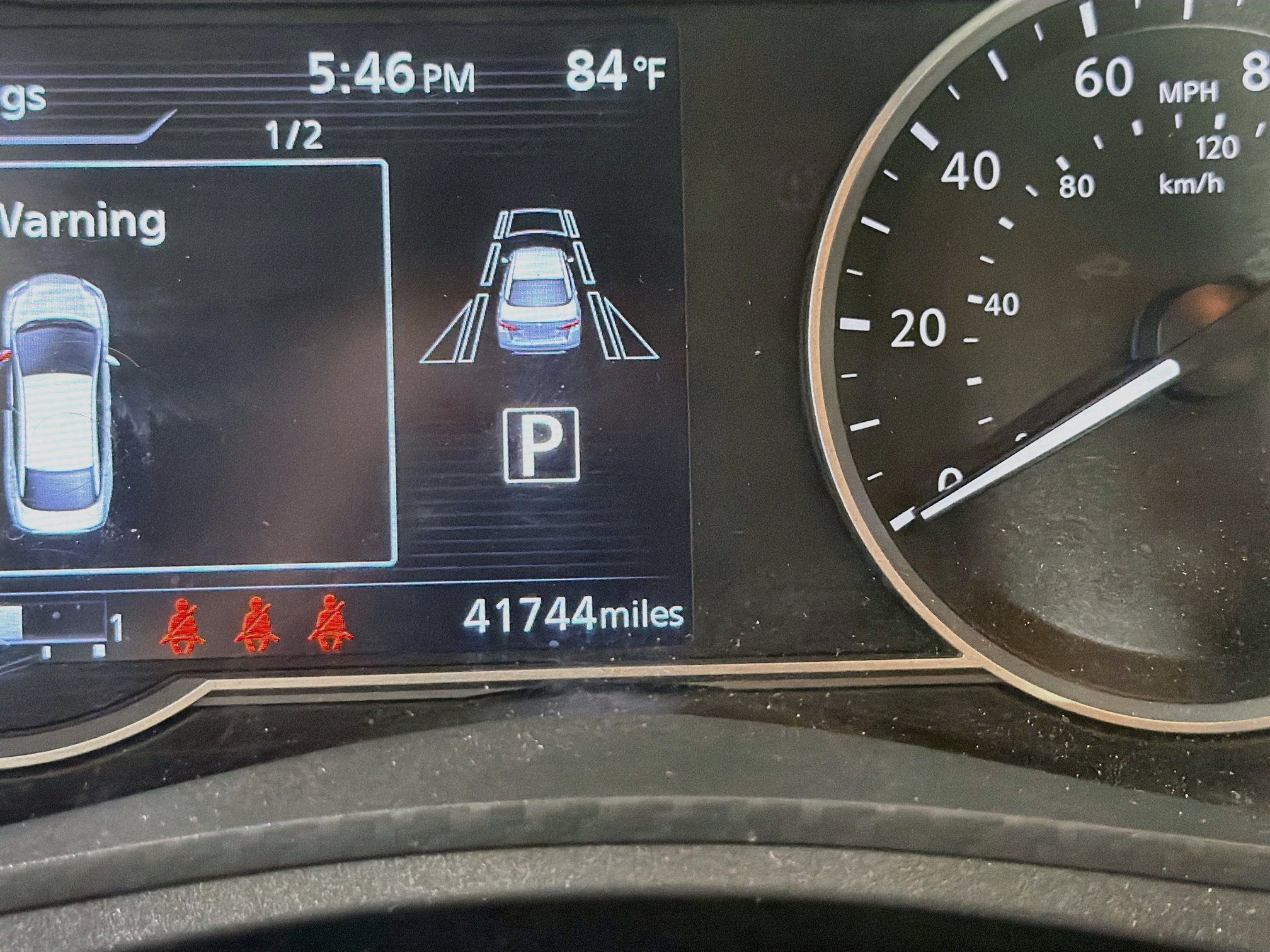 Used 2025 Nissan Versa SR FWD image 19