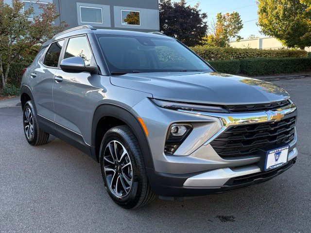 New 2026 Chevrolet TrailBlazer LT w/ Convenience Package AWD/4WD image 1