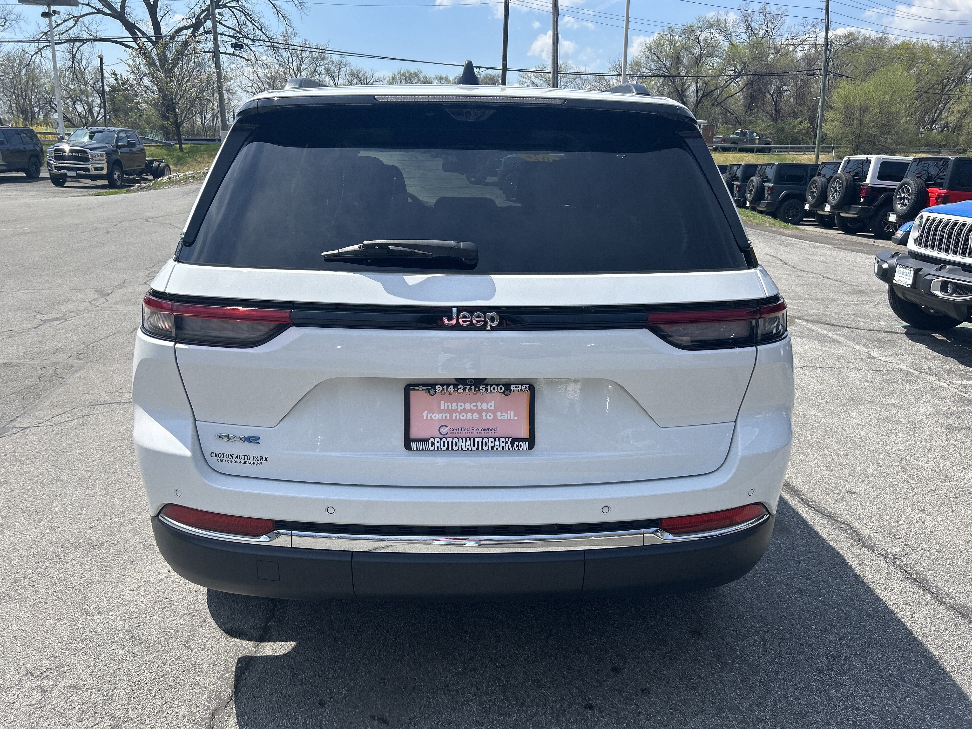 Certified 2022 Jeep Grand Cherokee Limited 4xe w/ Luxury Tech Group II AWD/4WD image 5