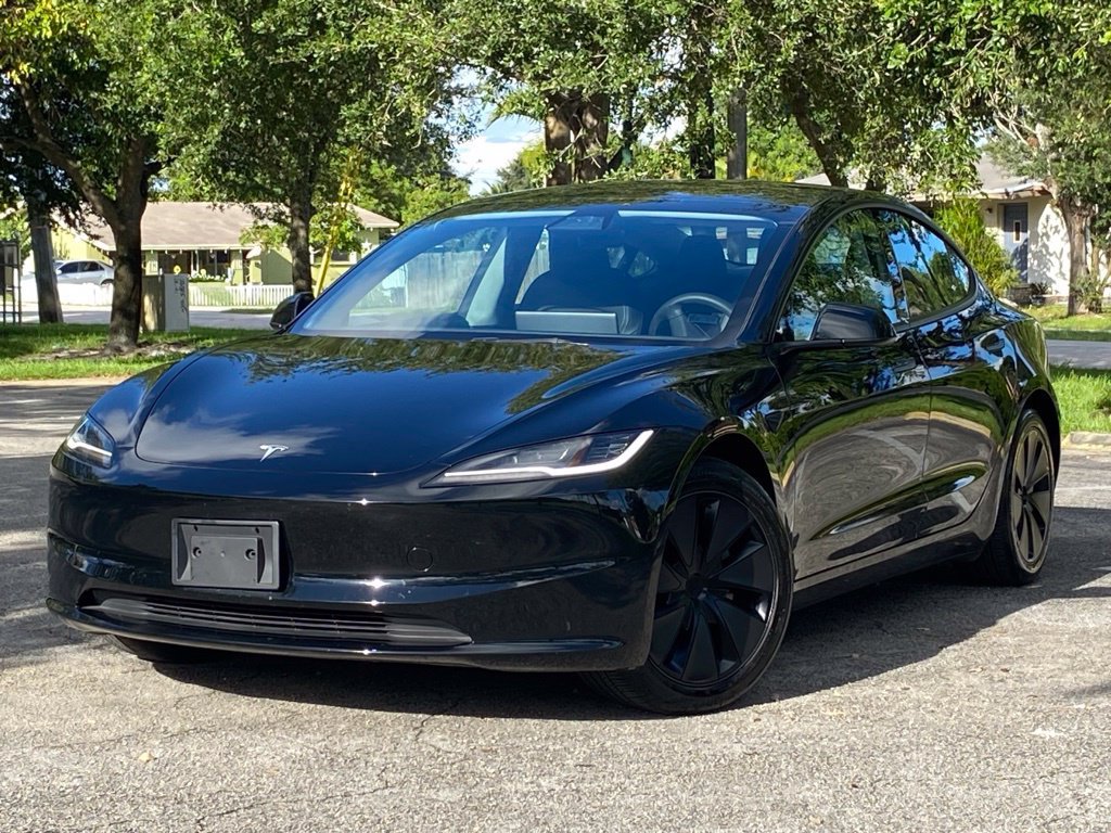 Used 2024 Tesla Model 3 Long Range RWD image 1
