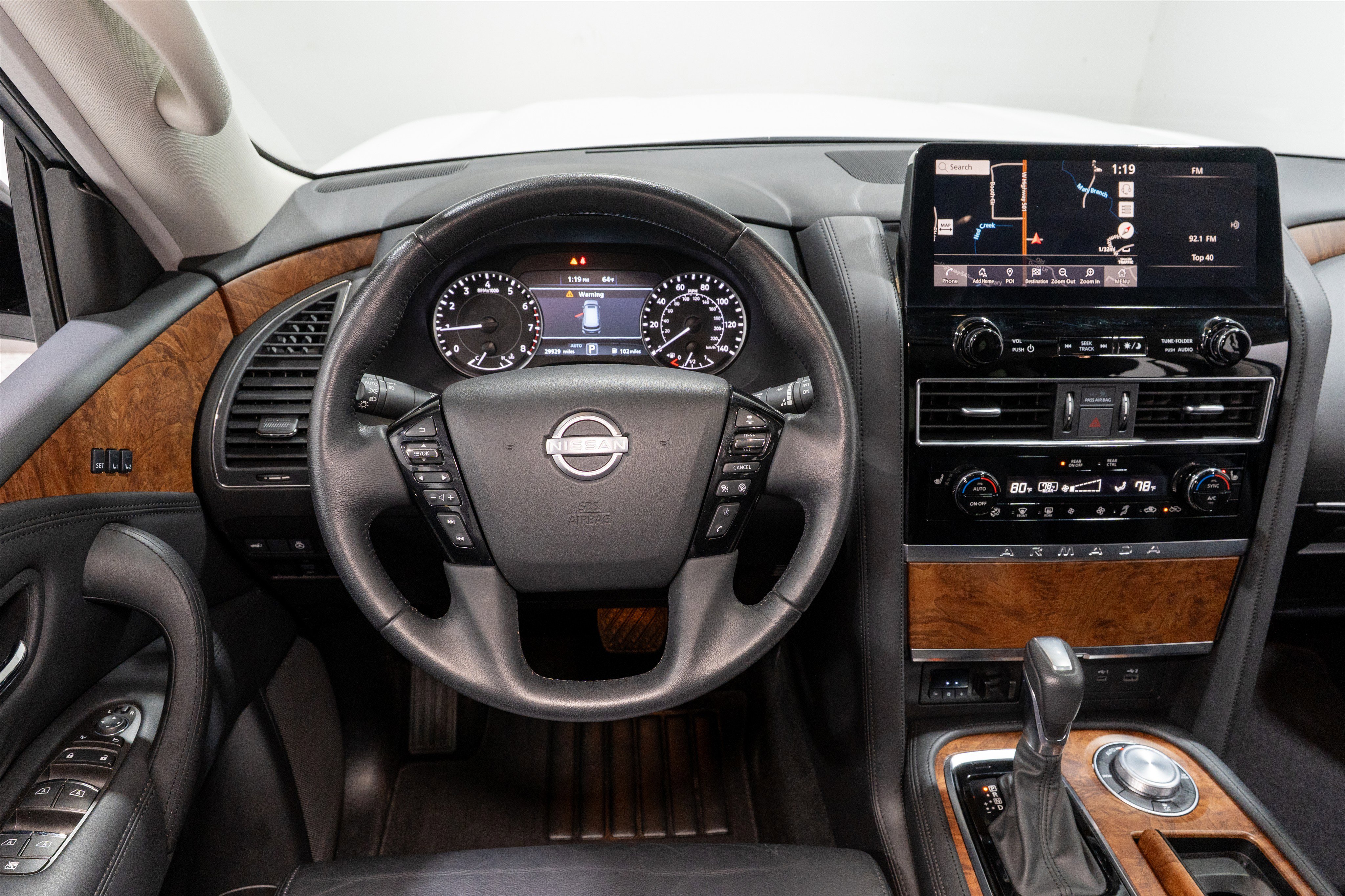 Used 2024 Nissan Armada SL w/ Captain's Chairs Package image 11