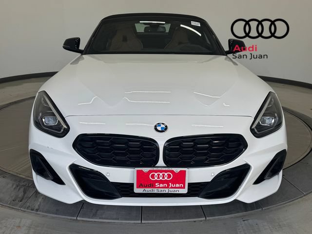 Used 2025 BMW Z4 M40i w/ Premium Package RWD image 2