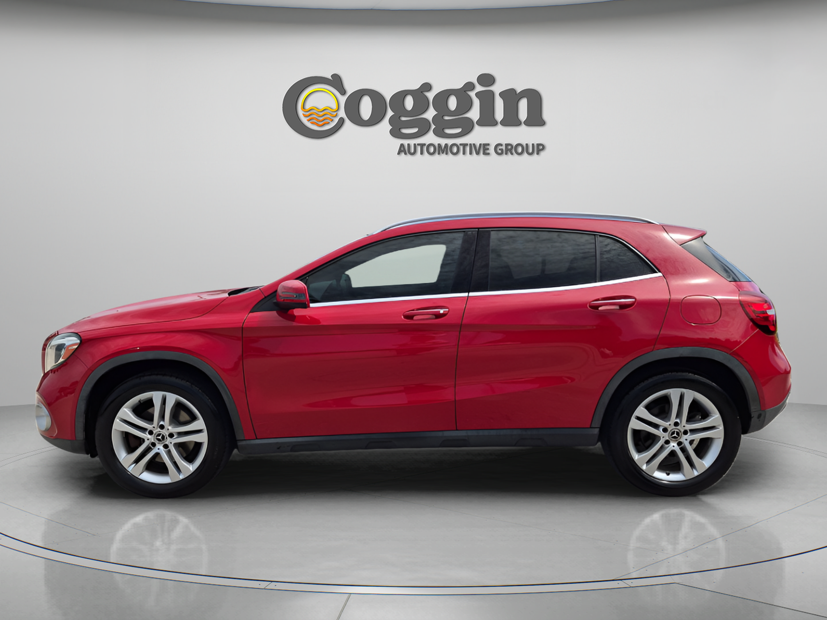 Used 2019 Mercedes-Benz GLA 250 4MATIC image 3
