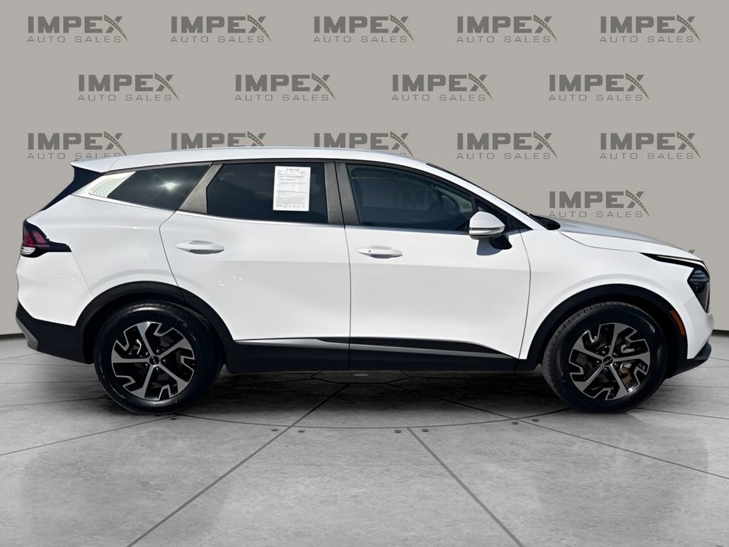 Used 2024 Kia Sportage EX FWD image 6