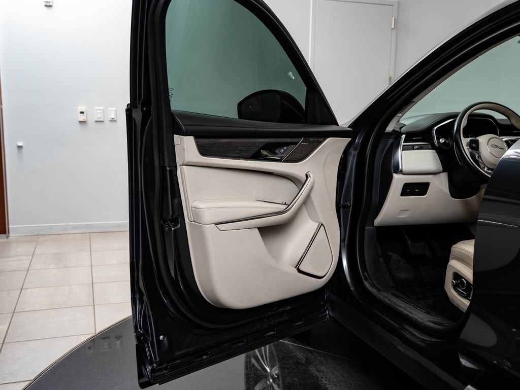 Used 2023 Jaguar F-PACE S AWD/4WD image 27