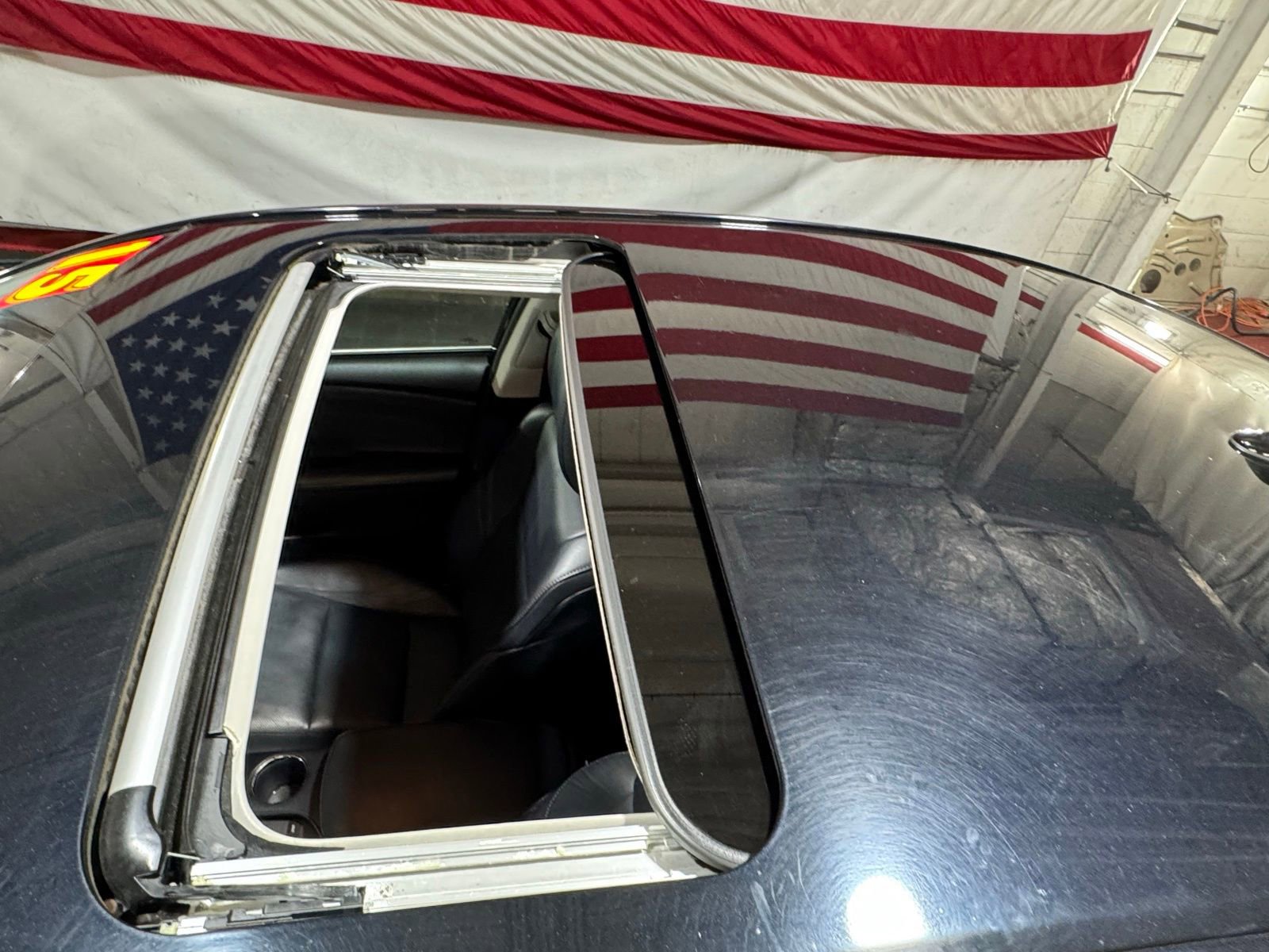 Used 2015 Toyota Avalon Limited image 23