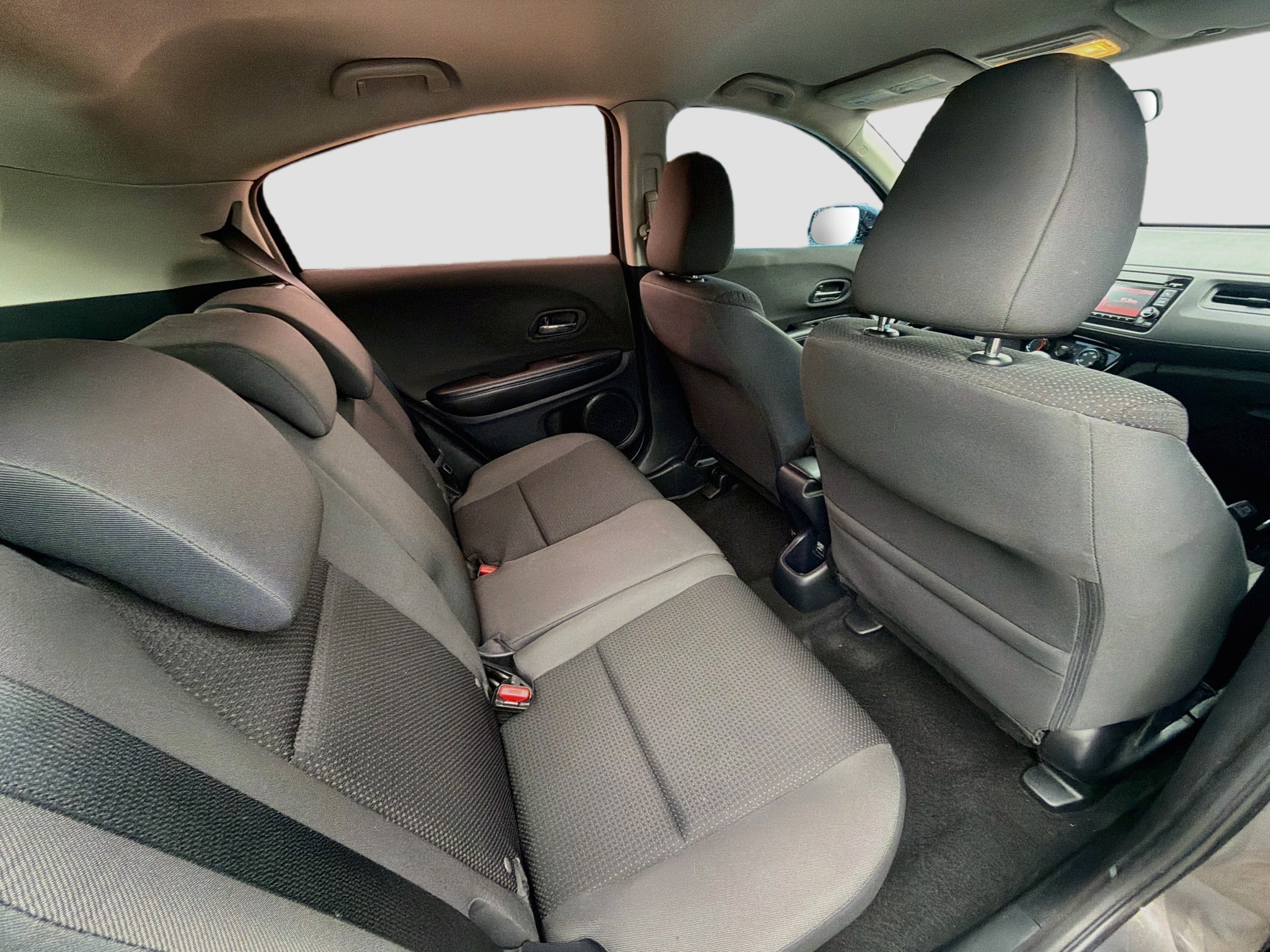 Used 2022 Honda HR-V LX image 28