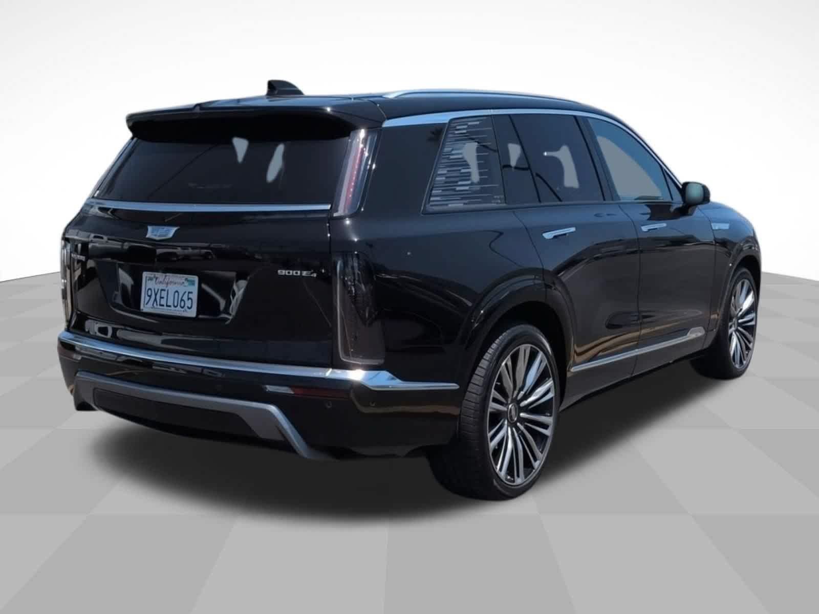 Used 2026 Cadillac Vistiq Premium Luxury AWD/4WD image 5