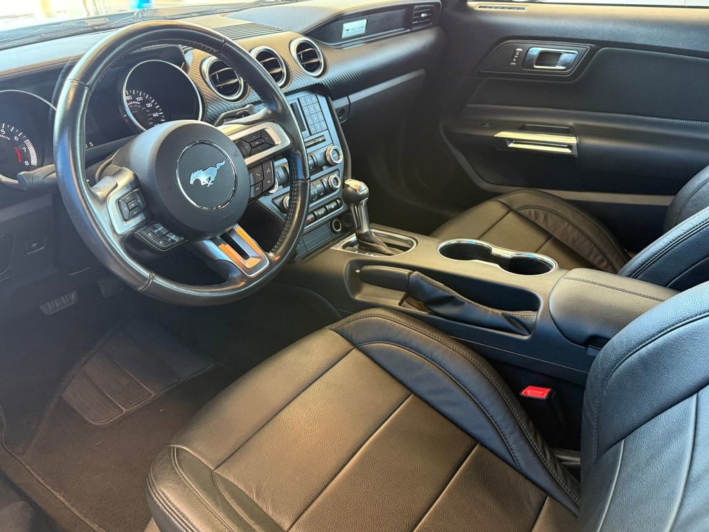 Used 2018 Ford Mustang Coupe image 15