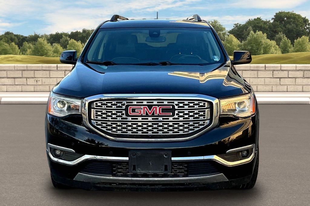 Used 2017 GMC Acadia Denali w/ Technology Package image 3