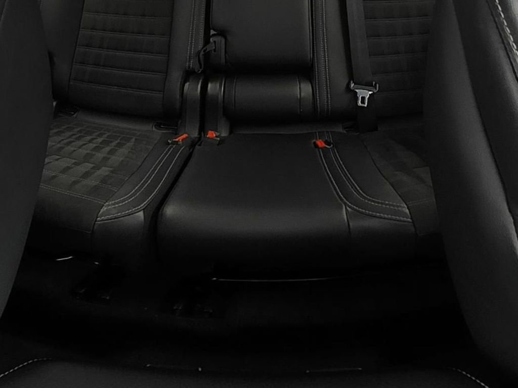 Used 2024 Mitsubishi Outlander SE image 25