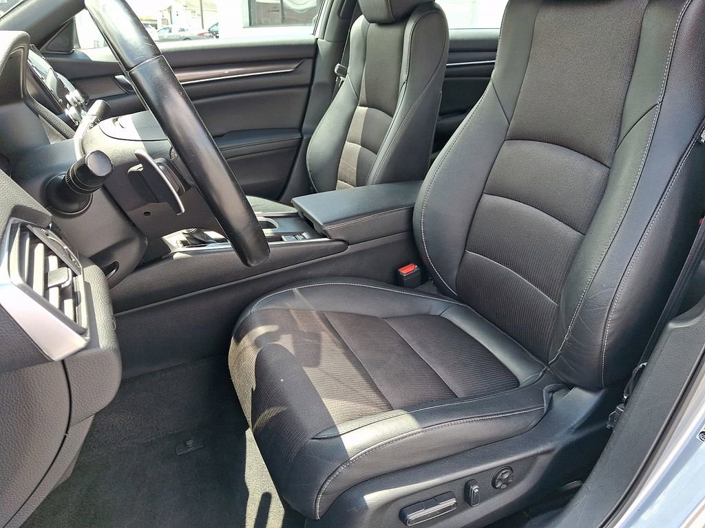 Used 2019 Honda Accord Sport image 15