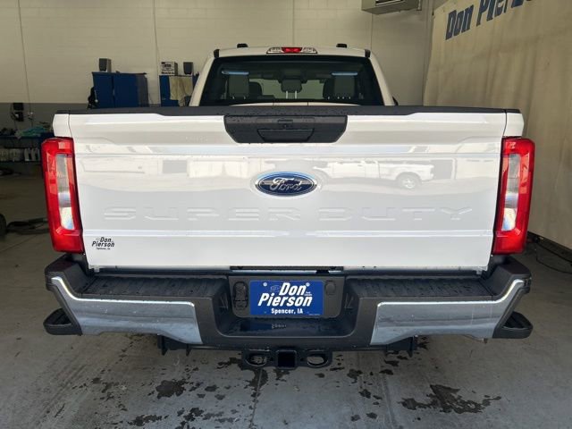 New 2026 Ford F250 XL w/ FX4 Off-Road Package image 5