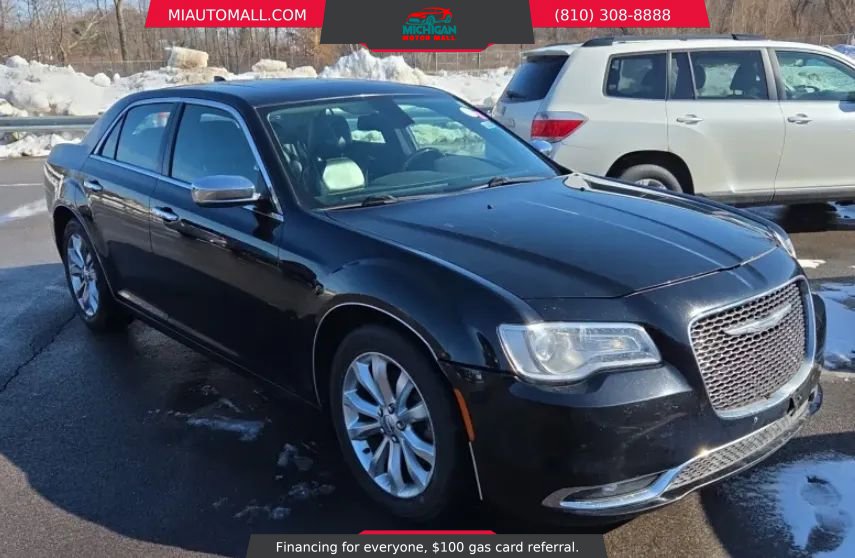 Used 2016 Chrysler 300 C image 5