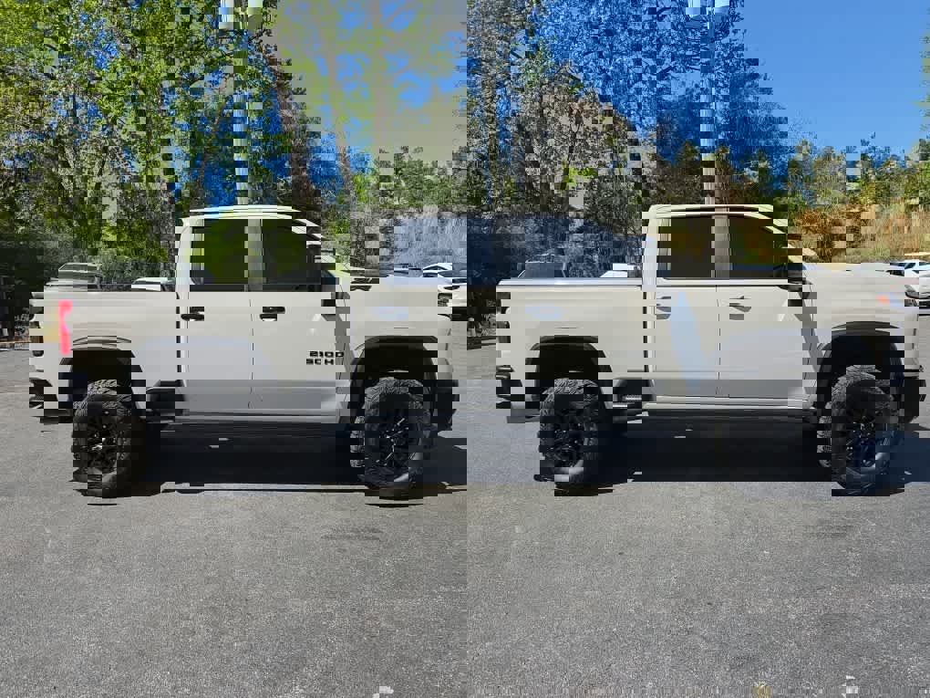 Used 2026 Chevrolet Silverado 2500 ZR2 w/ LPO, Dark Essentials Package image 2