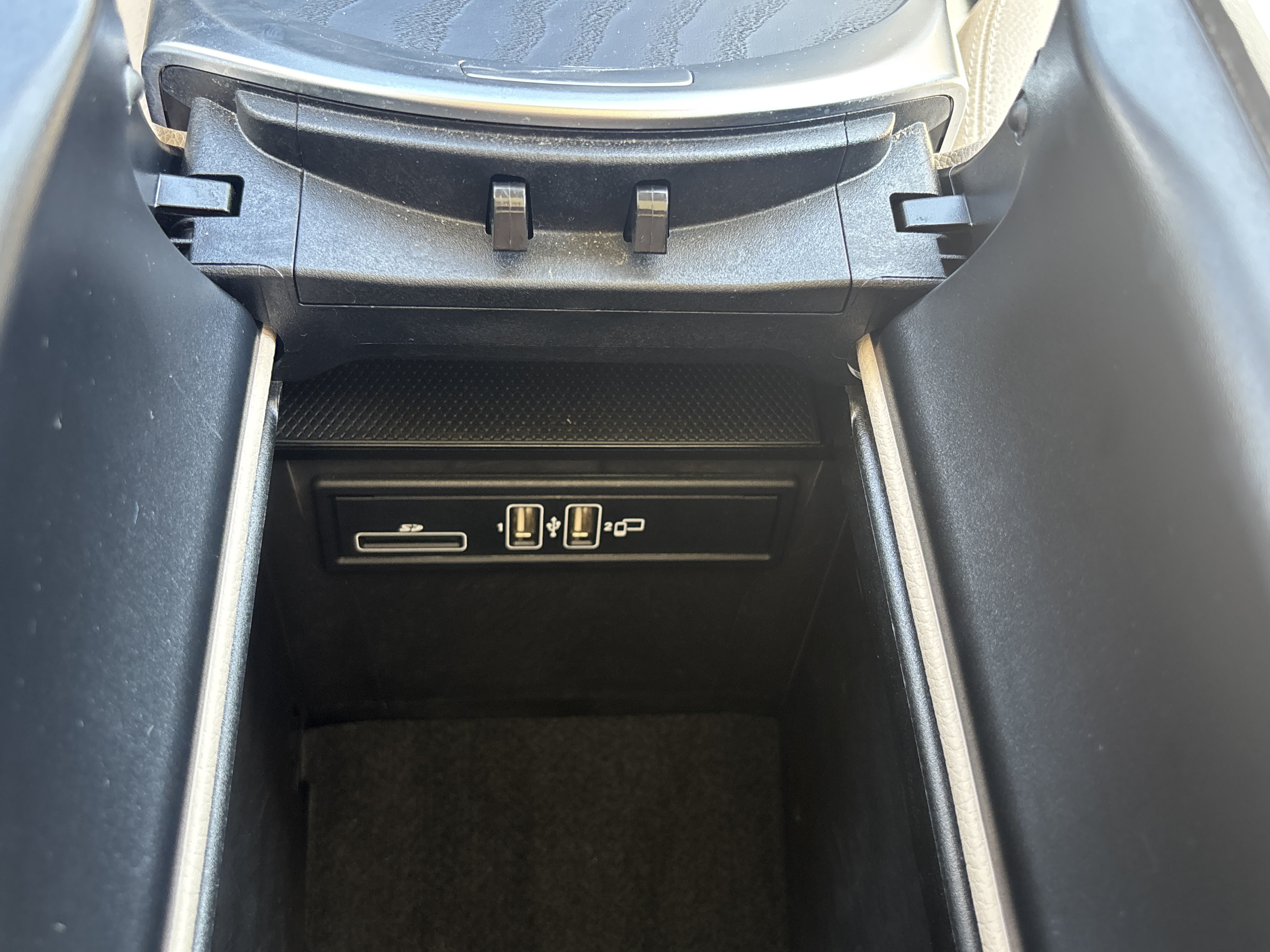 Used 2019 Mercedes-Benz GLC 300 4MATIC image 33