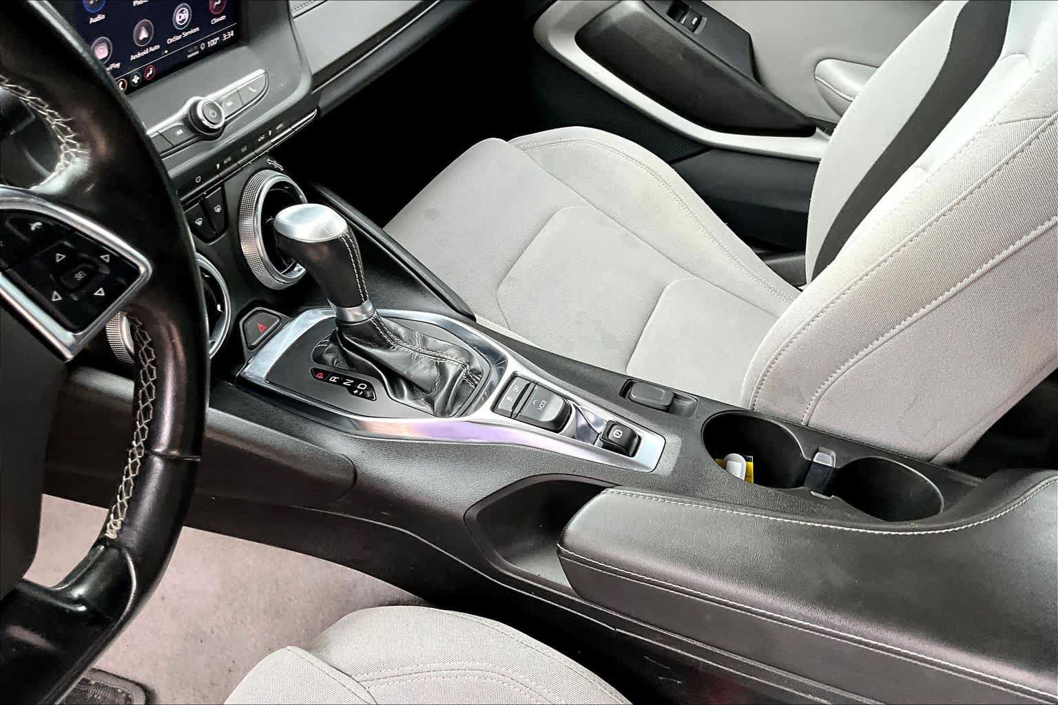 Used 2023 Chevrolet Camaro LT RWD image 17