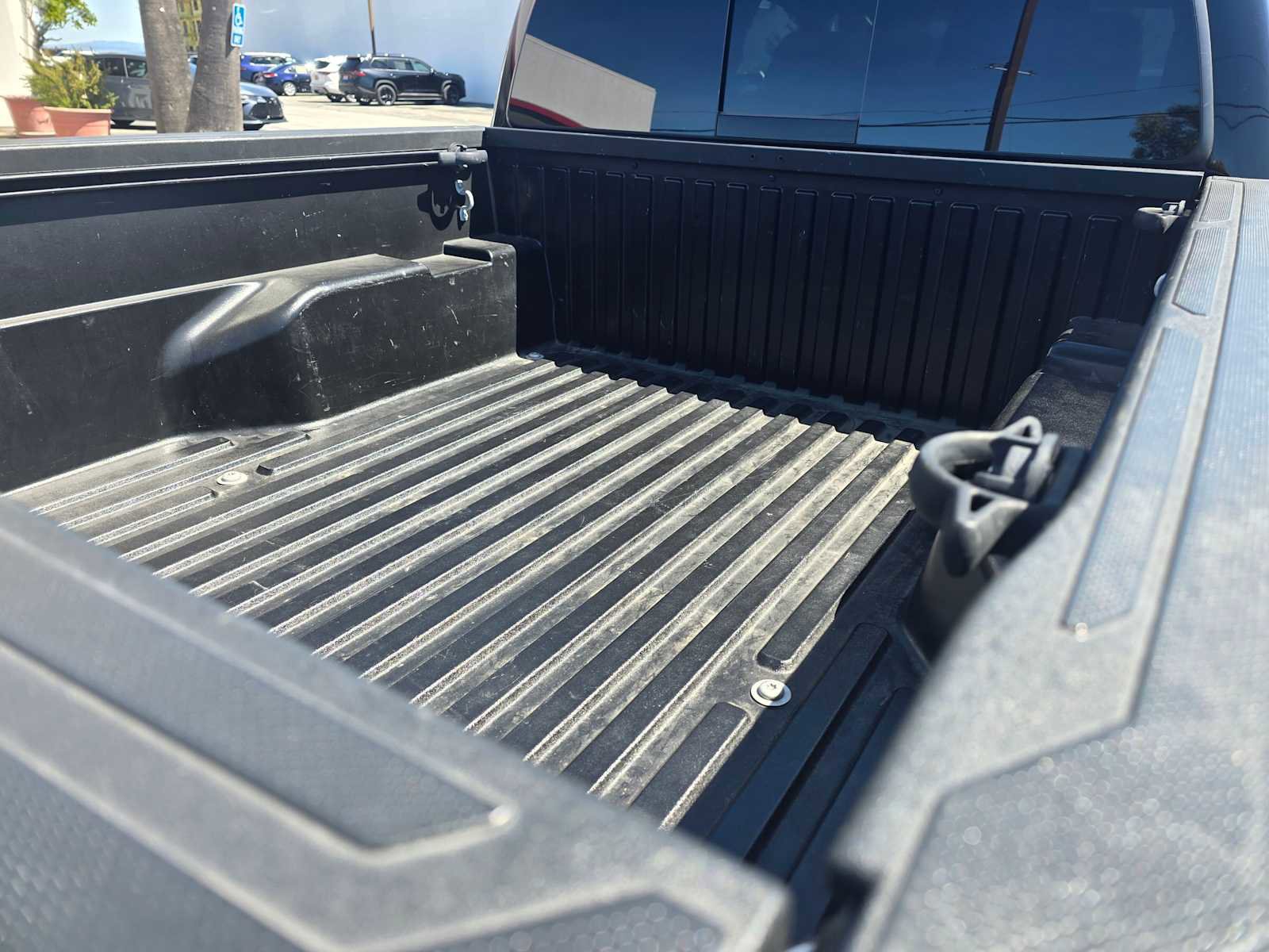 Used 2023 Toyota Tacoma SR5 AWD/4WD image 16