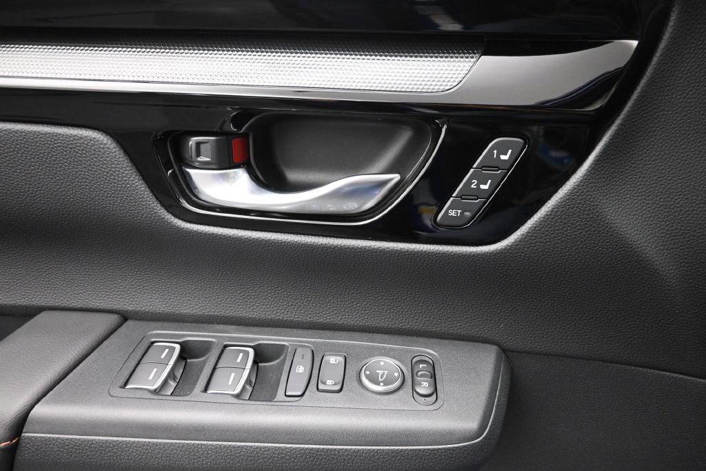 Used 2025 Honda CR-V Sport Touring image 20