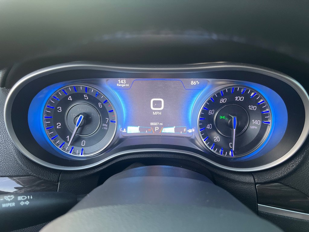 Used 2015 Chrysler 300 Limited w/ 300 Premium Group image 19