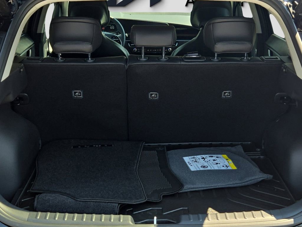 New 2025 Kia Niro SX image 14