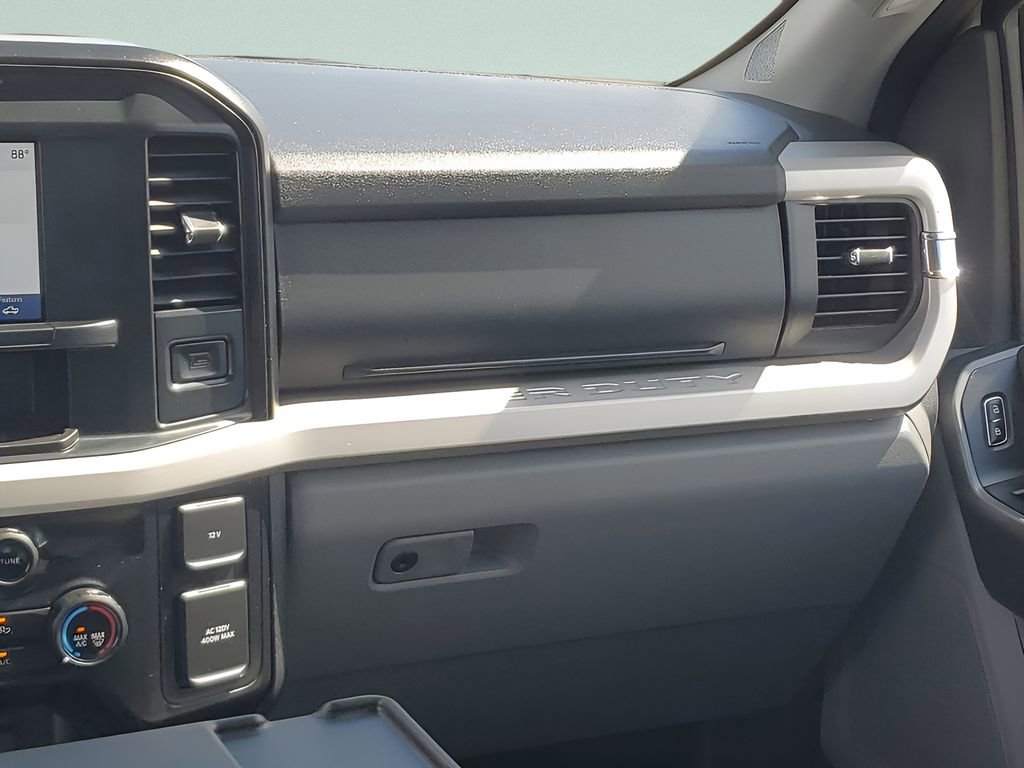 Used 2025 Ford F250 XLT image 26