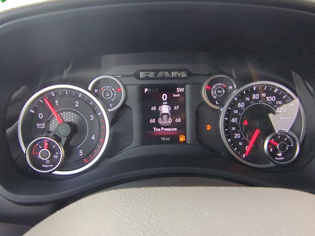 New 2026 RAM 2500 Big Horn AWD/4WD image 12