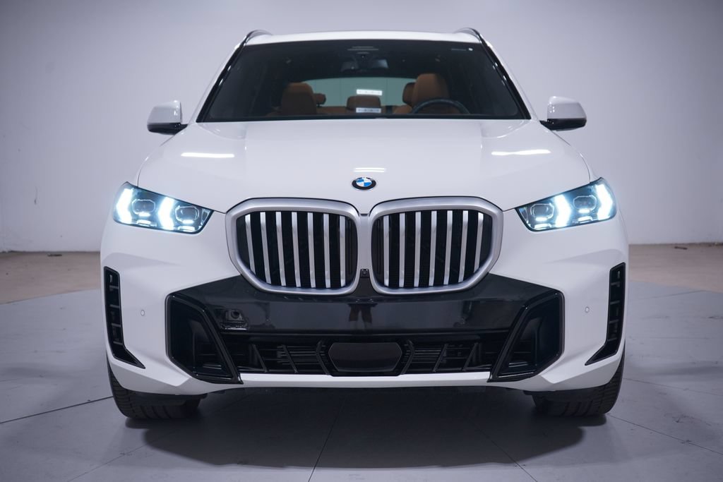 Used 2026 BMW X5 sDrive40i w/ M Sport Package RWD image 4