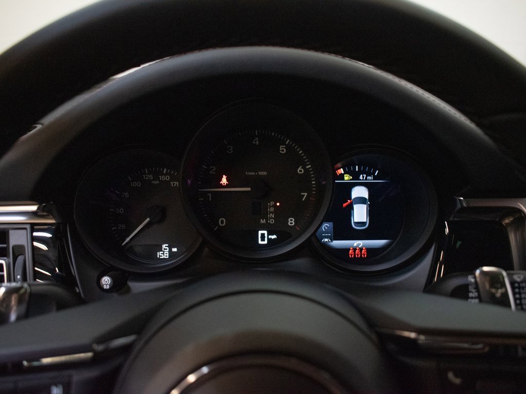 New 2026 Porsche Macan image 26