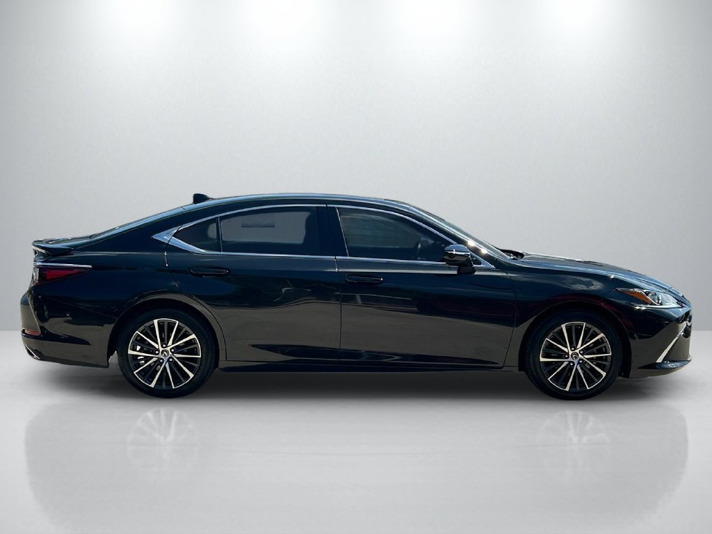 Used 2025 Lexus ES 350 w/ Premium Package FWD image 4