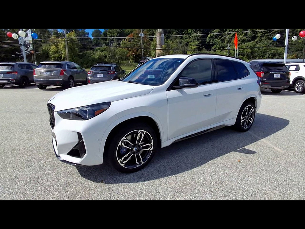 Used 2025 BMW X1 M35i w/ Premium Package AWD/4WD image 4