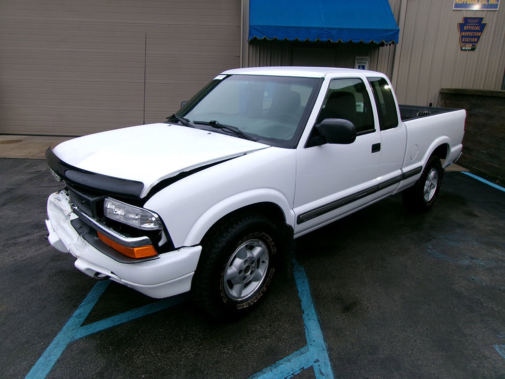 Used 2001 Chevrolet S10 Pickup LS w/ Preferred Equipment Group