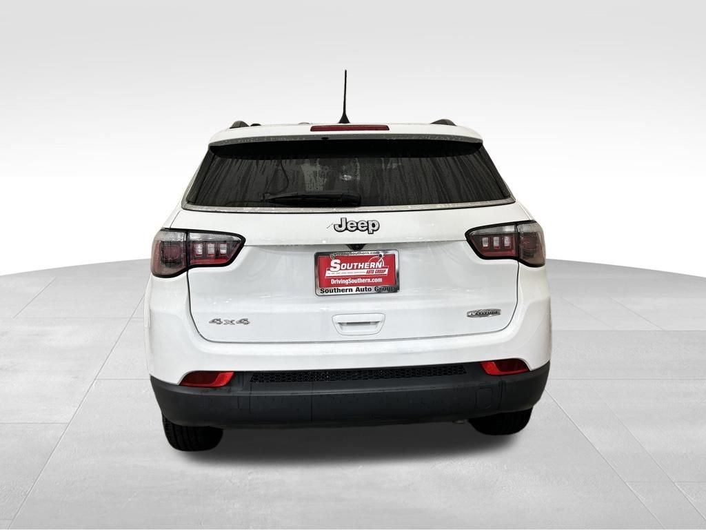 Used 2022 Jeep Compass Latitude w/ Convenience Group image 4