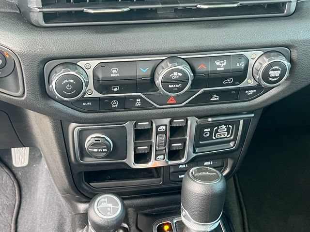 Used 2025 Jeep Gladiator Sport AWD/4WD image 35