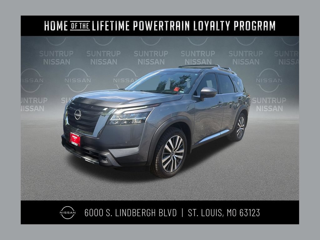 Used 2022 Nissan Pathfinder Platinum w/ Cargo Package FWD 360° Tour