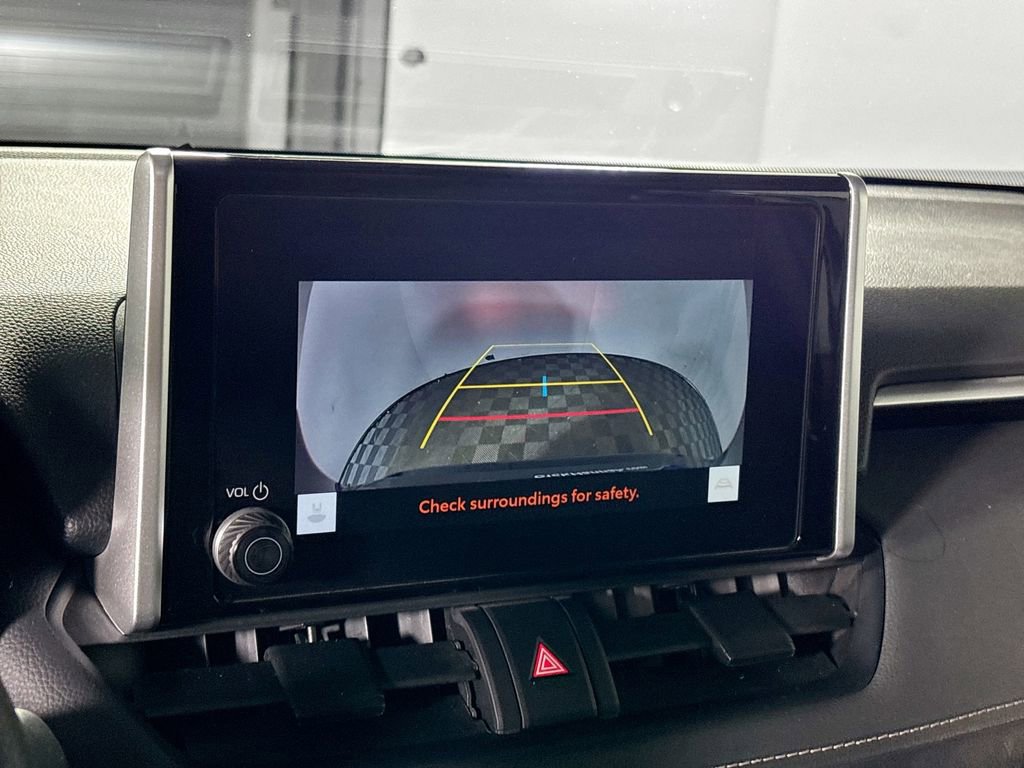 Used 2024 Toyota RAV4 LE AWD/4WD image 16