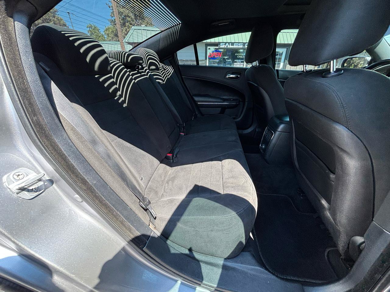 Used 2014 Dodge Charger SXT RWD image 11