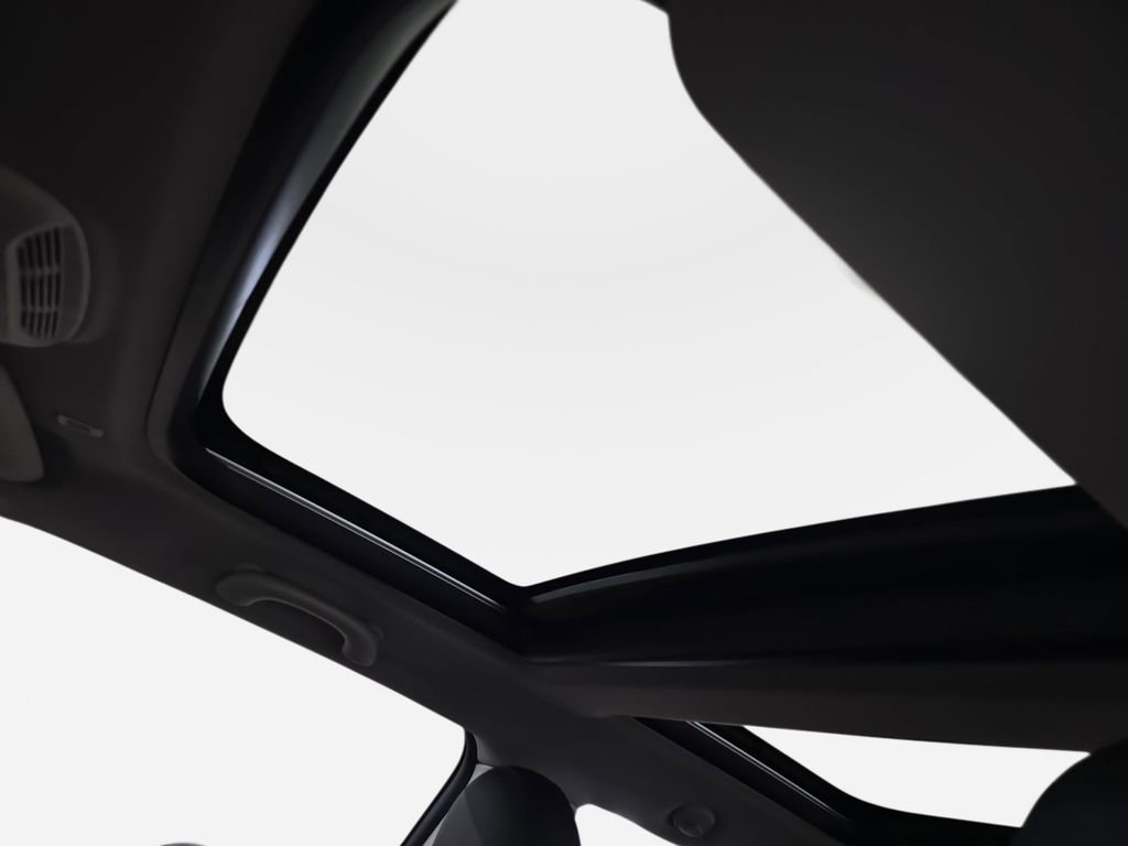 Used 2024 MINI Cooper SE image 29