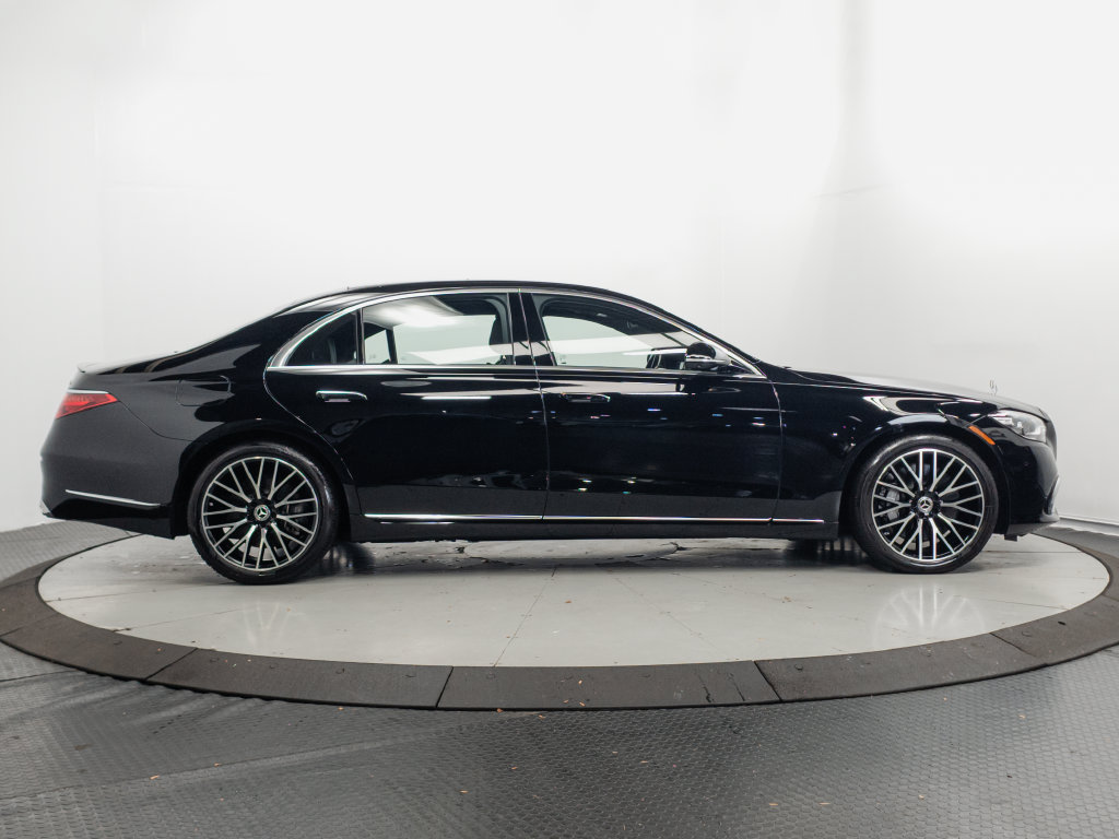 Used 2025 Mercedes-Benz S 580 4MATIC Sedan image 35