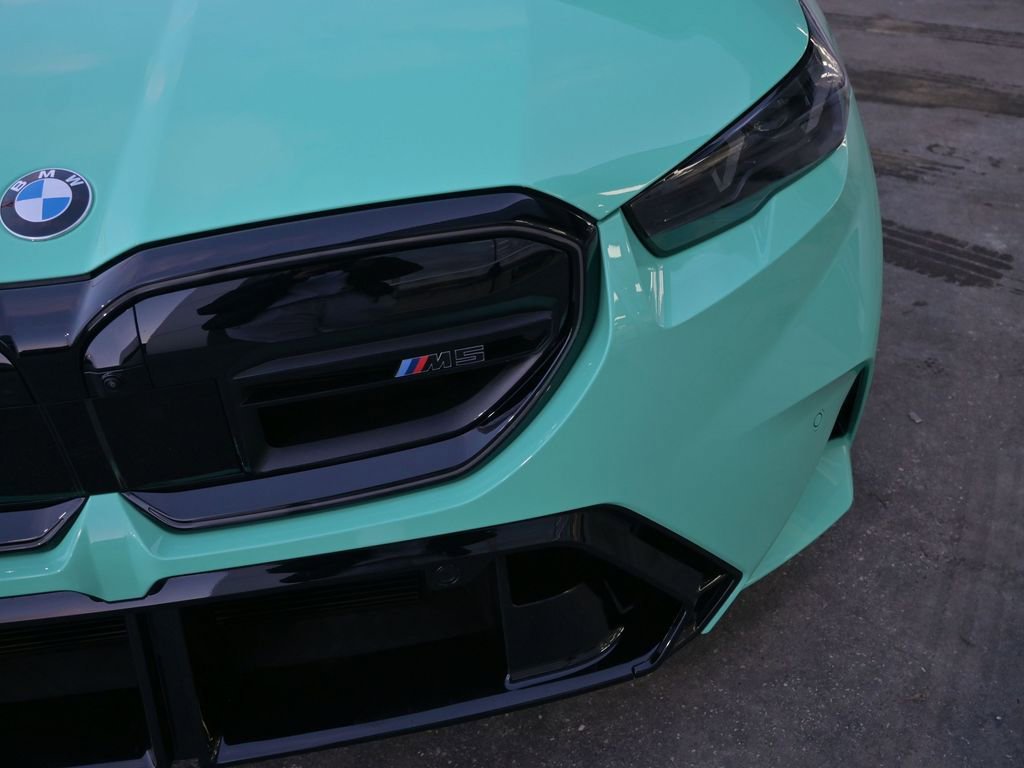 Used 2026 BMW M5 w/ Carbon Package AWD/4WD image 7