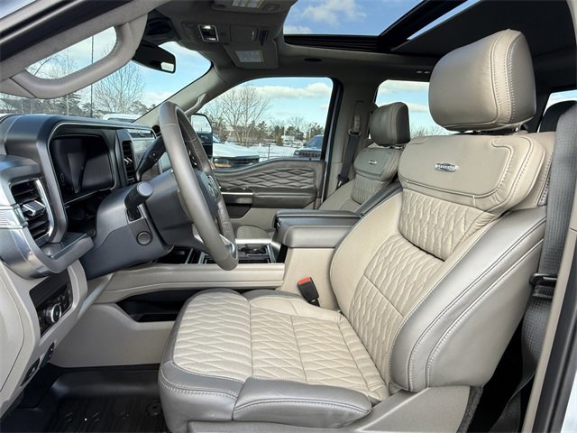 Used 2025 Ford F450 Platinum w/ Platinum Plus Package image 6