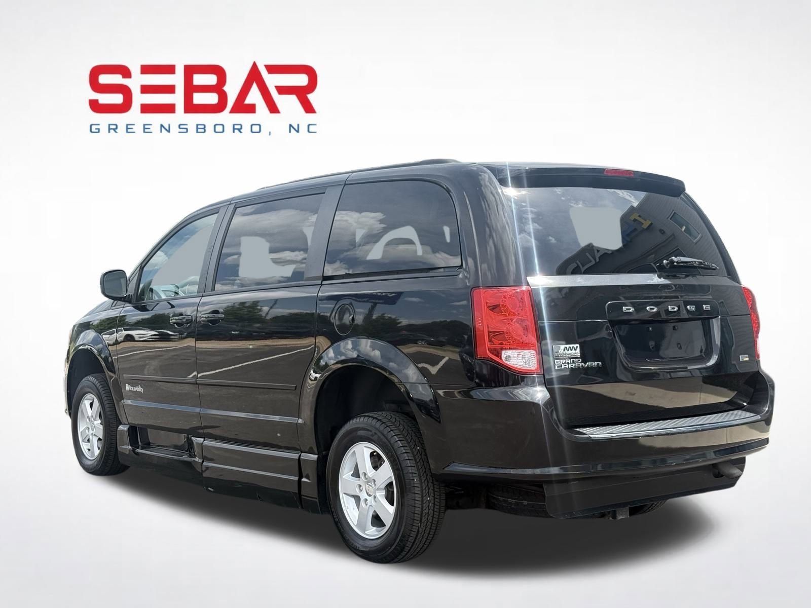Used 2013 Dodge Grand Caravan SXT image 8