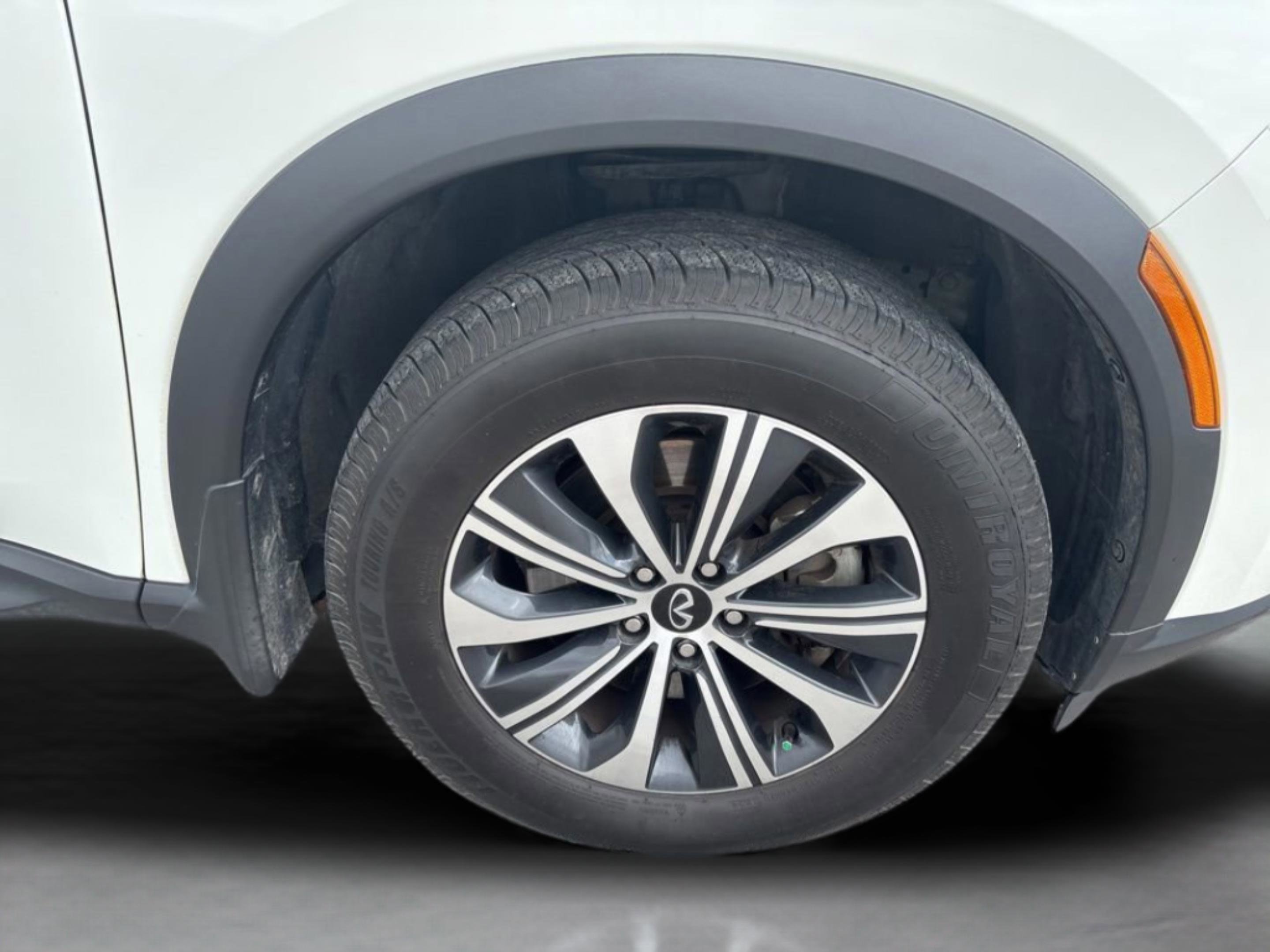 Used 2023 INFINITI QX60 Pure image 45